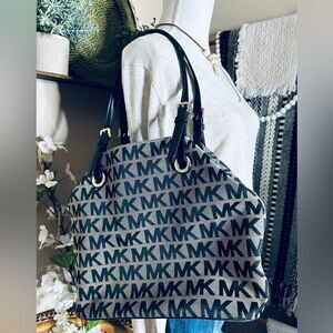 Michael Kors Signature Logo Canvas Tan Black Handbag Purse Gold Hardware Jet Set